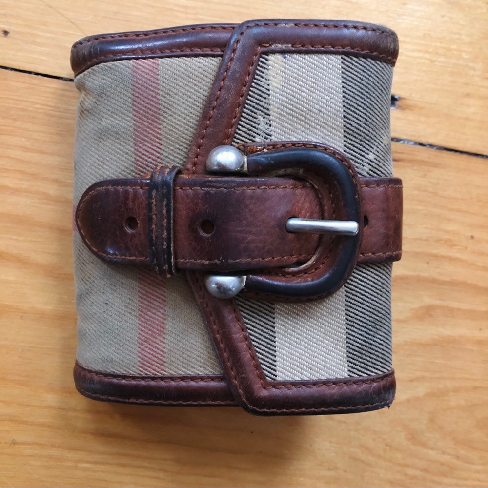 Burberry wallet